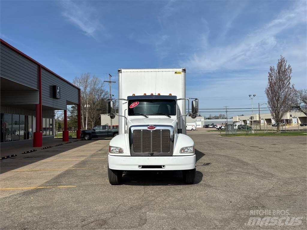 Peterbilt 337 Samochody ciężarowe ze skrzynią zamkniętą