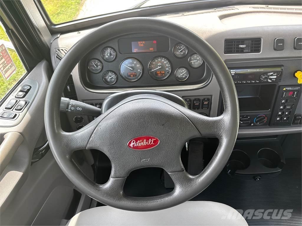 Peterbilt 337 Pojazdy pod zabudowę