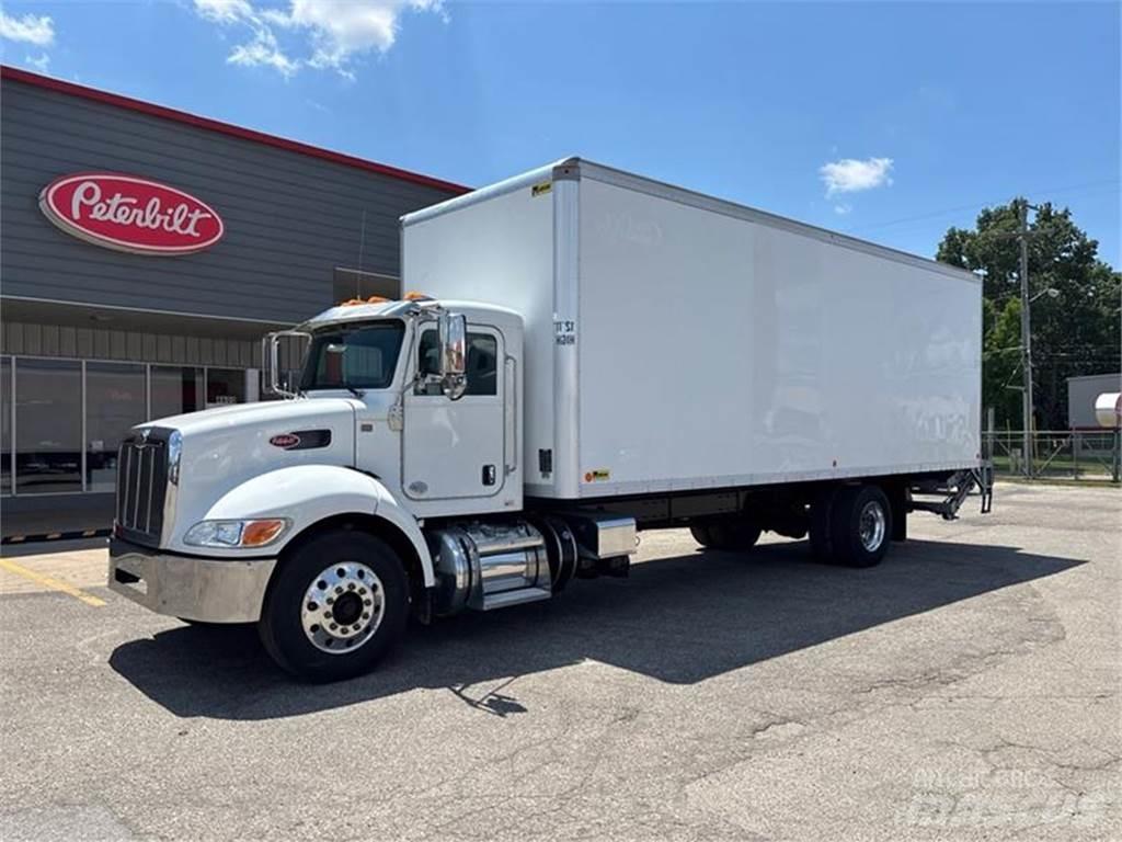 Peterbilt 337 Inne