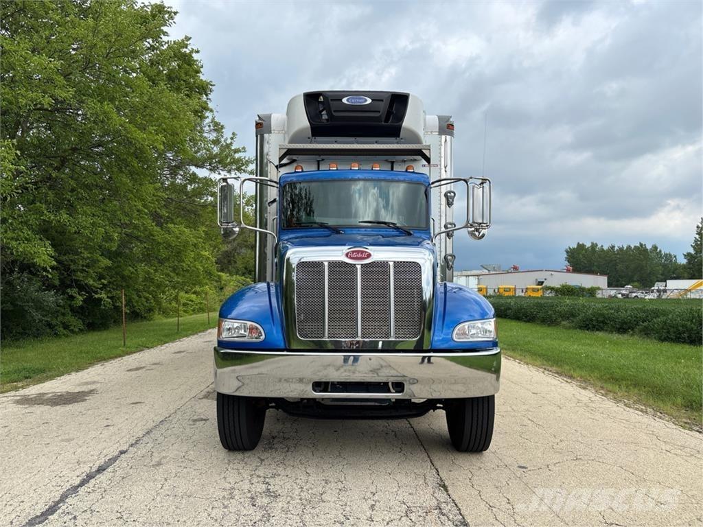Peterbilt 337 Inne