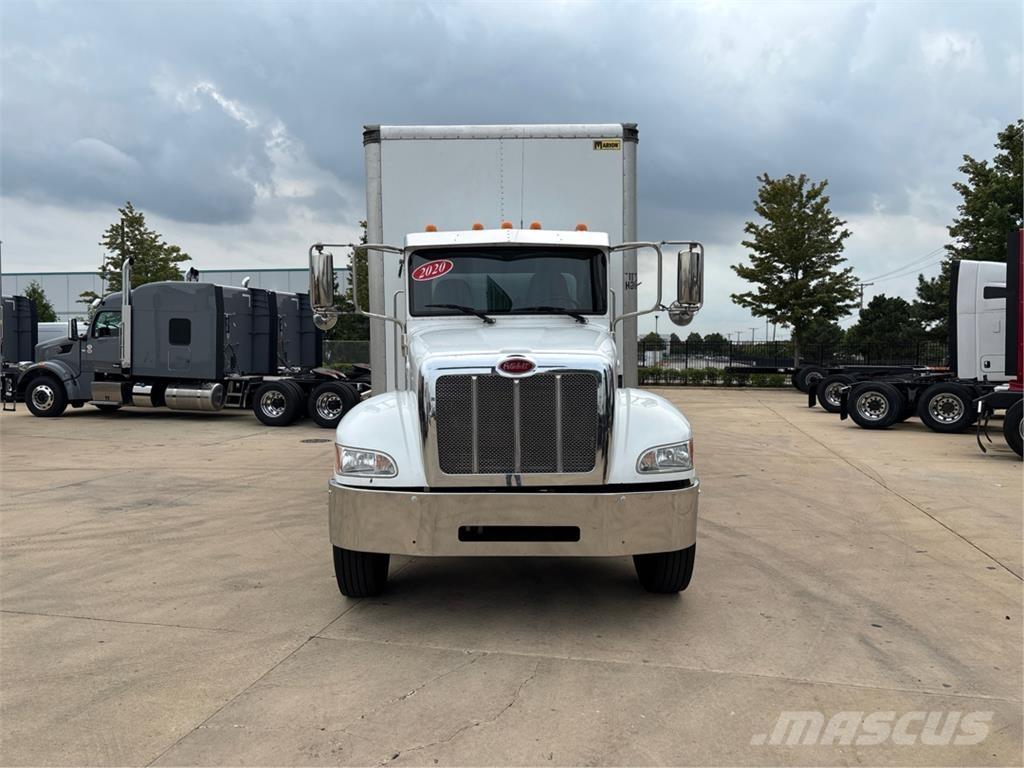 Peterbilt 337 Inne