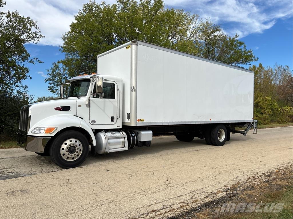 Peterbilt 337 Inne