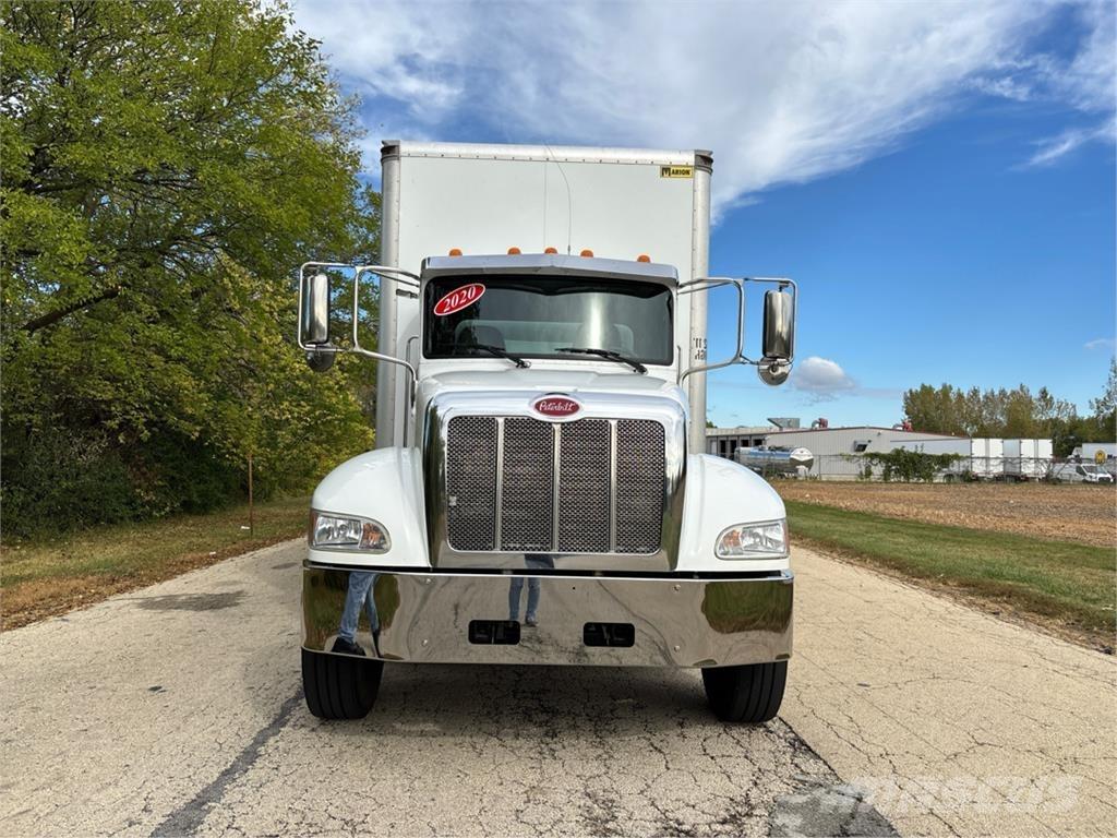 Peterbilt 337 Inne