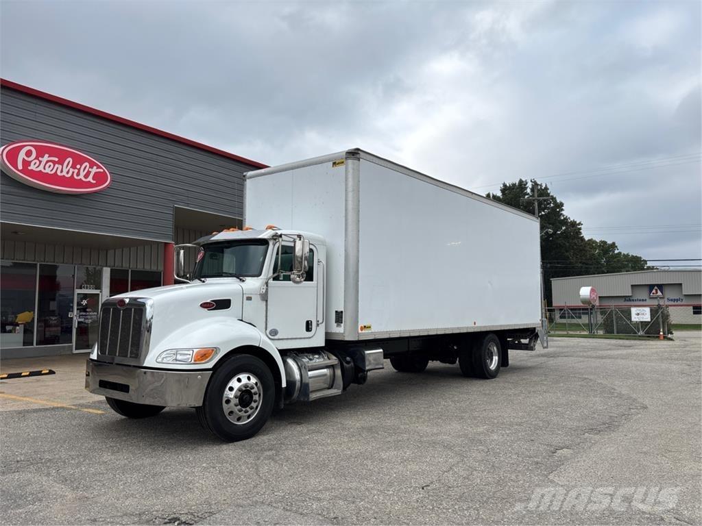 Peterbilt 337 Inne