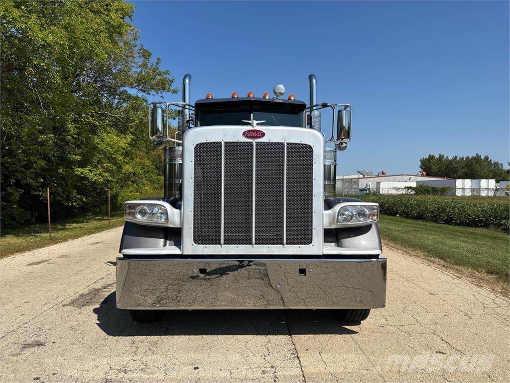 Peterbilt 389 Inne