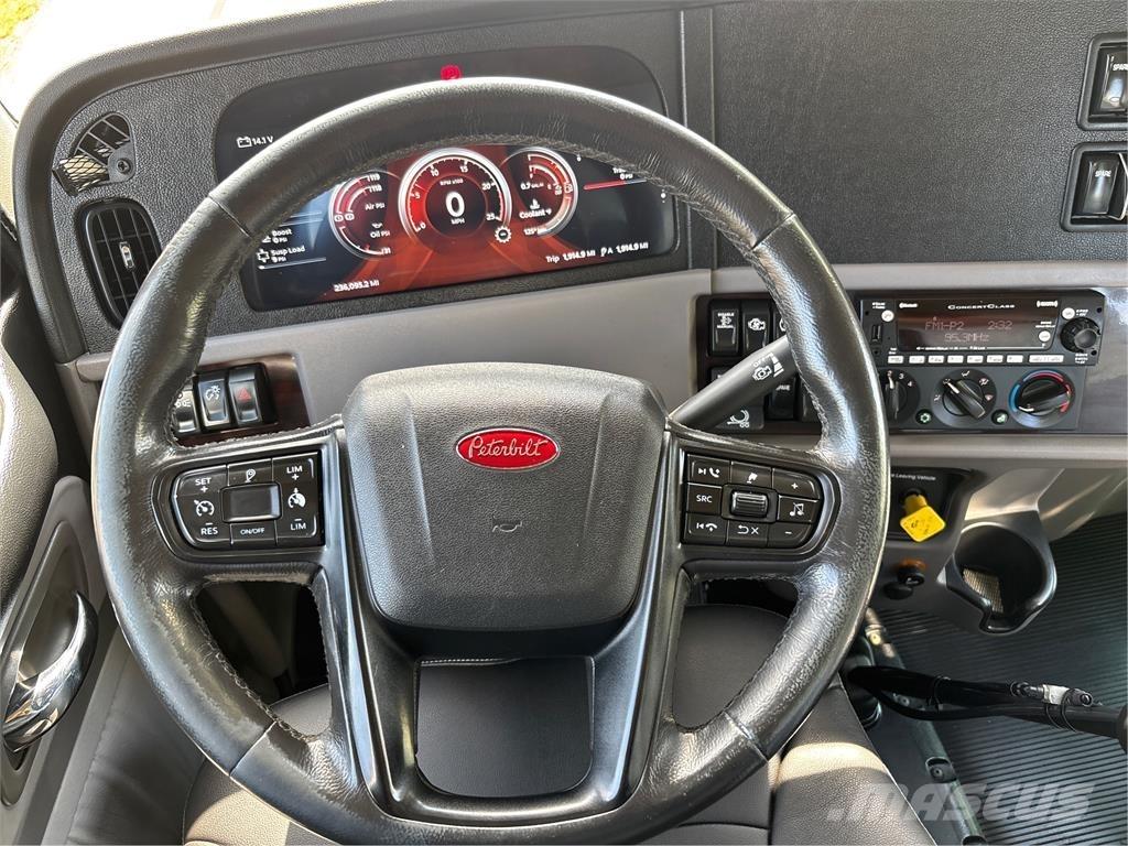 Peterbilt 389 Inne