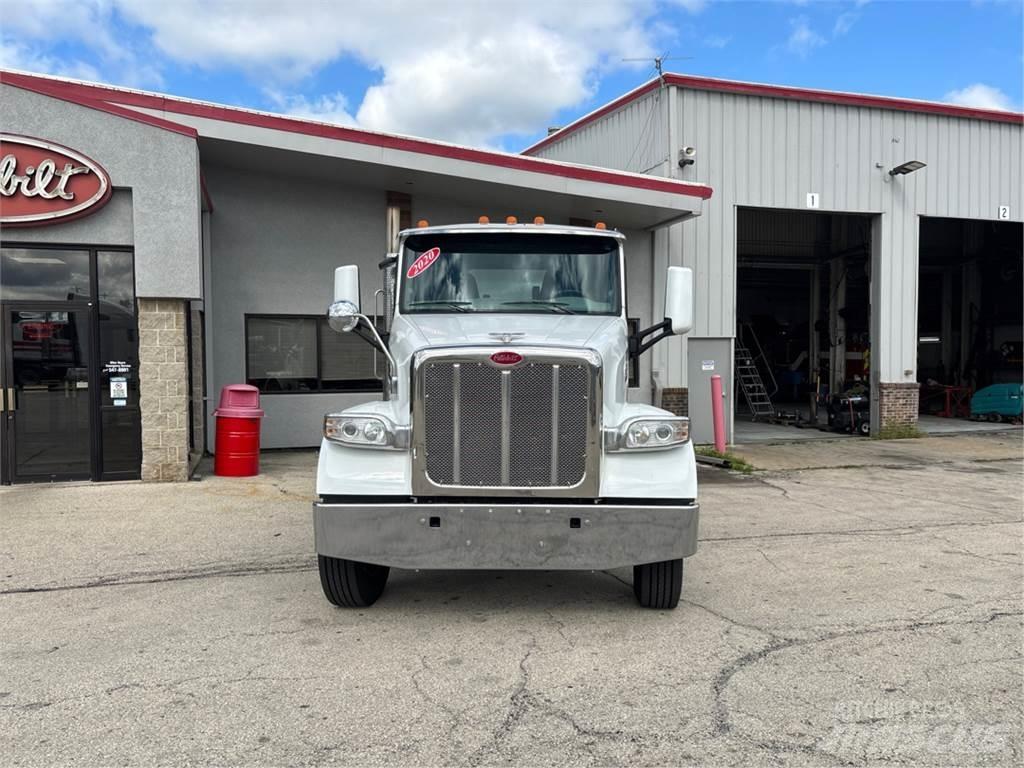 Peterbilt 567 Inne