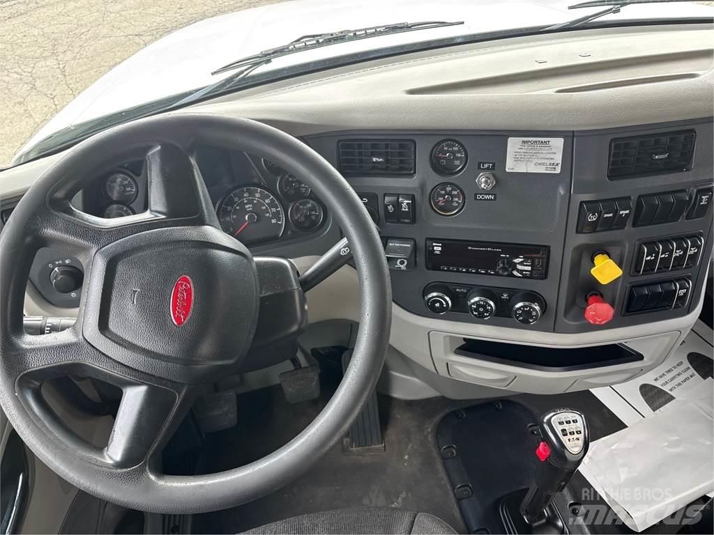 Peterbilt 567 Inne