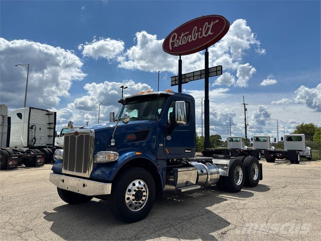 Peterbilt 567 Inne