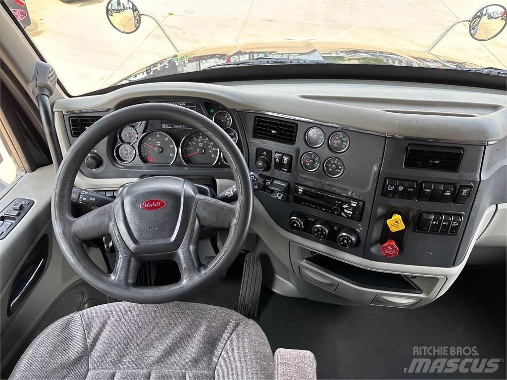 Peterbilt 579 Inne