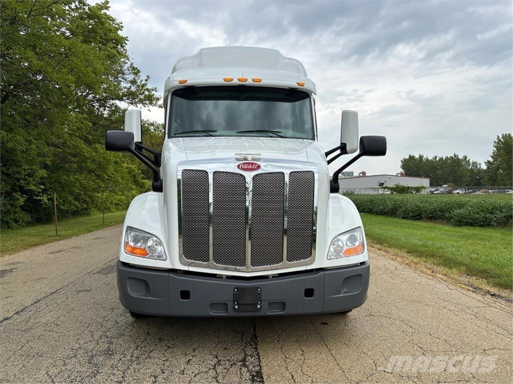 Peterbilt 579 Inne