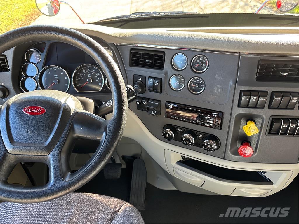 Peterbilt 579 Inne