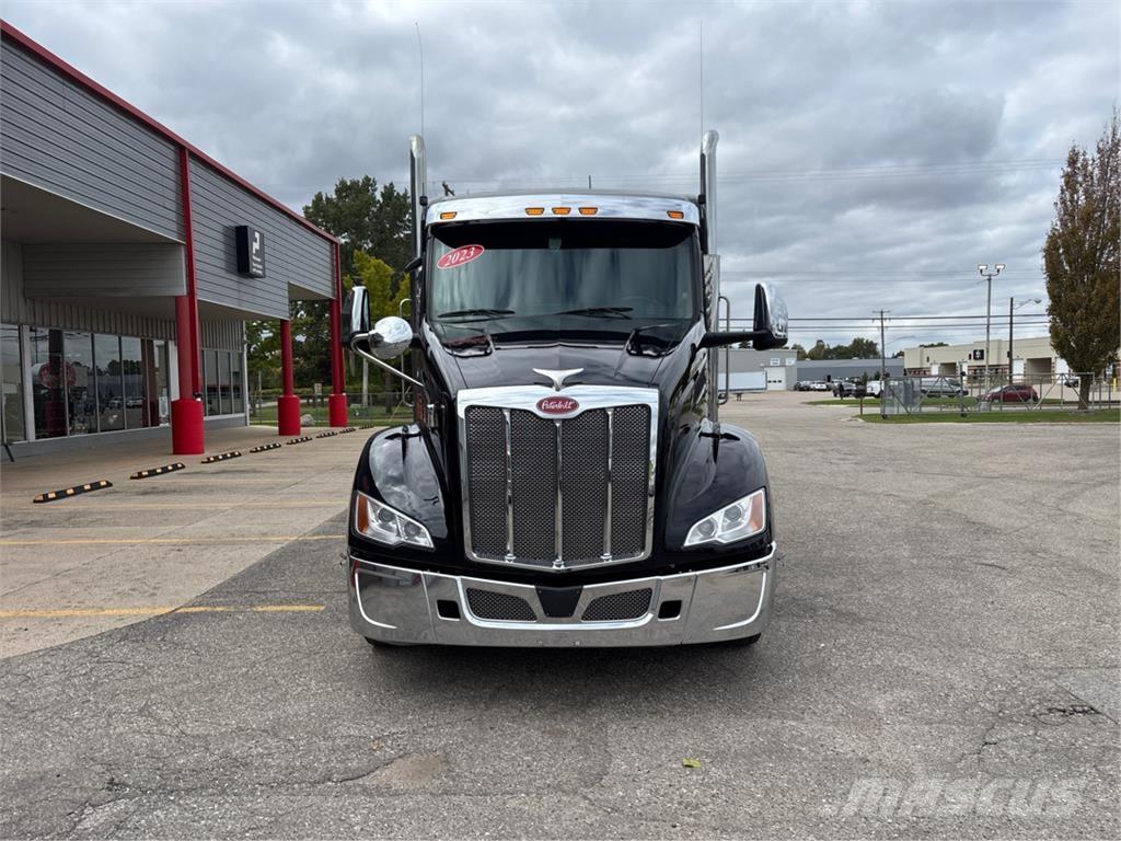 Peterbilt 579 Inne