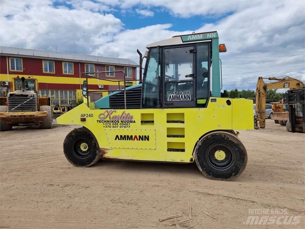 Ammann AP240 Walce ogumione