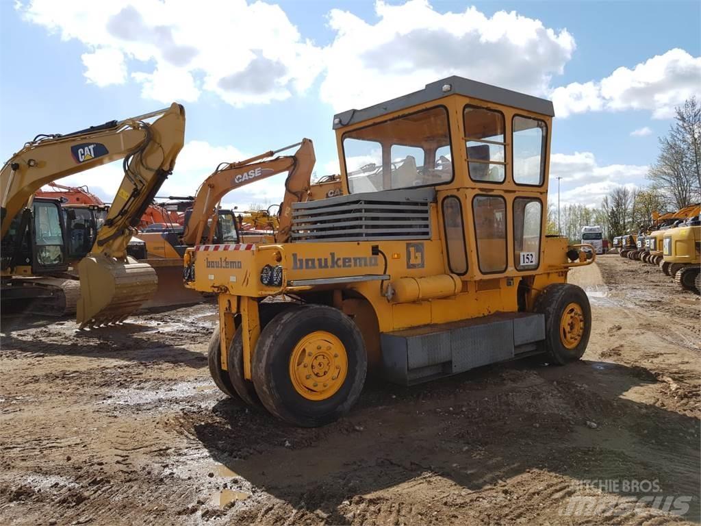 Bomag SGW-17 Walce ogumione