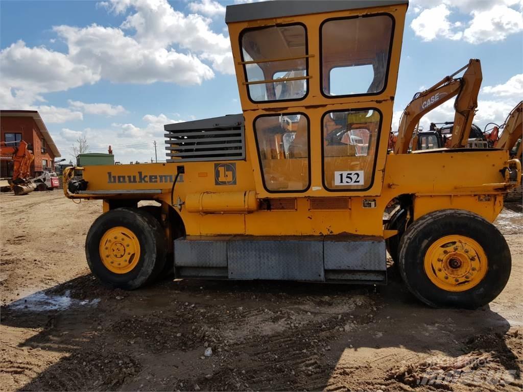 Bomag SGW-17 Walce ogumione