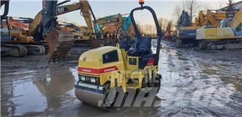 Dynapac CC1000 Walce dwubębnowe