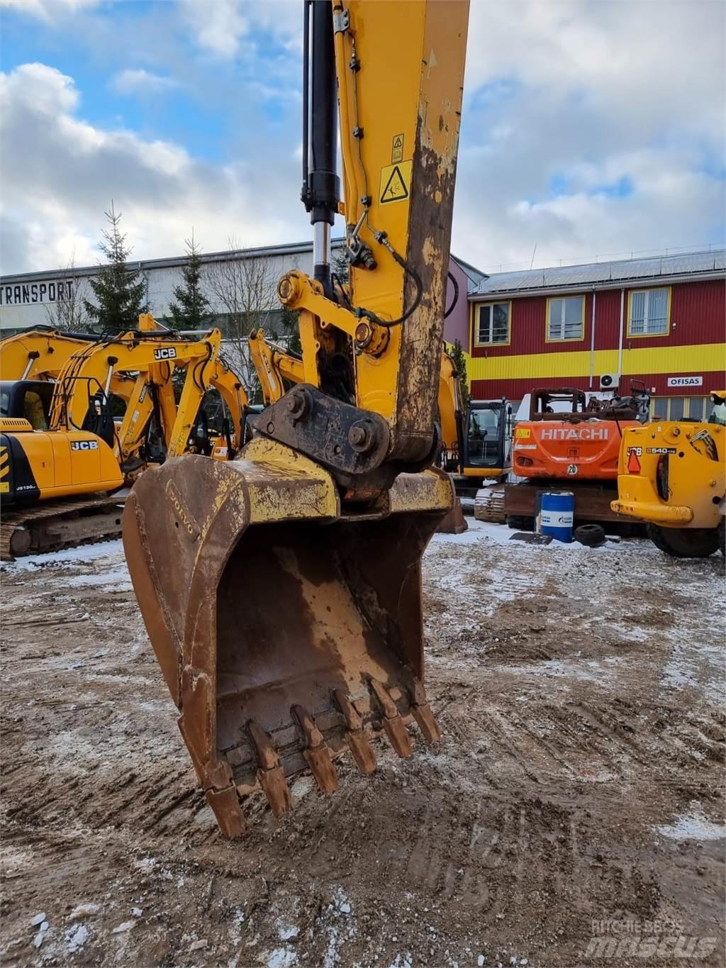 JCB JS220LC Plus Koparki gąsienicowe