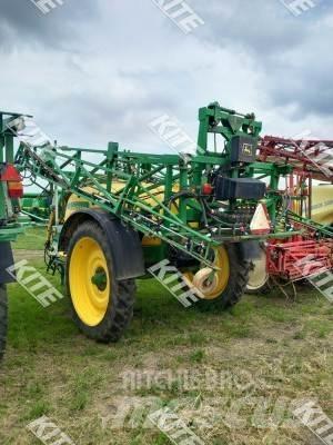 John Deere 732 Opryskiwacze zaczepiane
