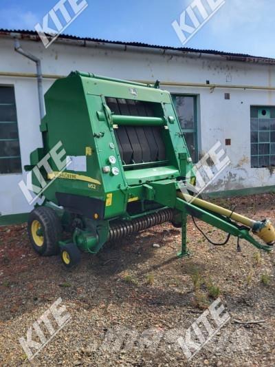 John Deere 852 Prasy zwijające