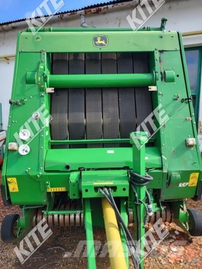 John Deere 852 Prasy zwijające