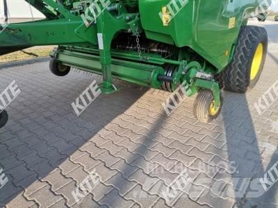 John Deere V451 R Prasy zwijające