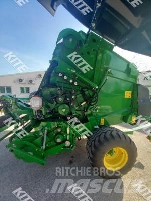 John Deere V451M Prasy zwijające