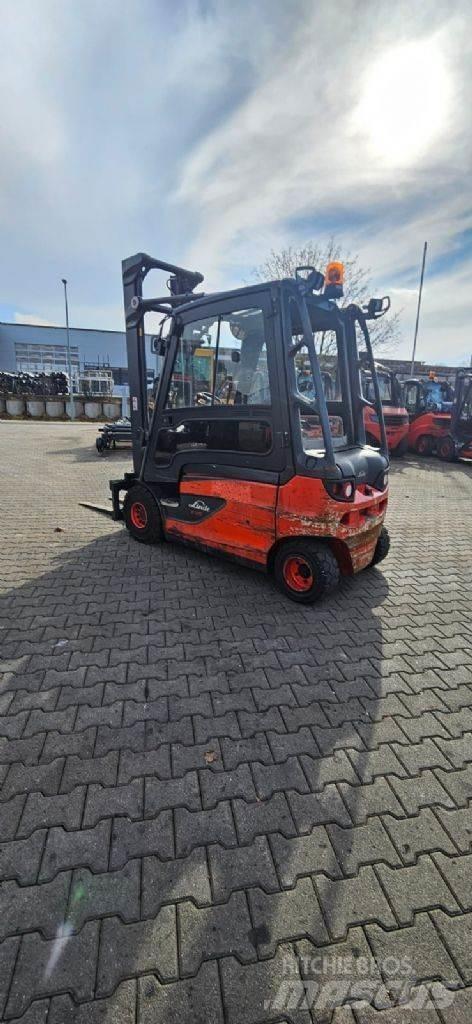 Linde E 25 L-01 Wózki elektryczne