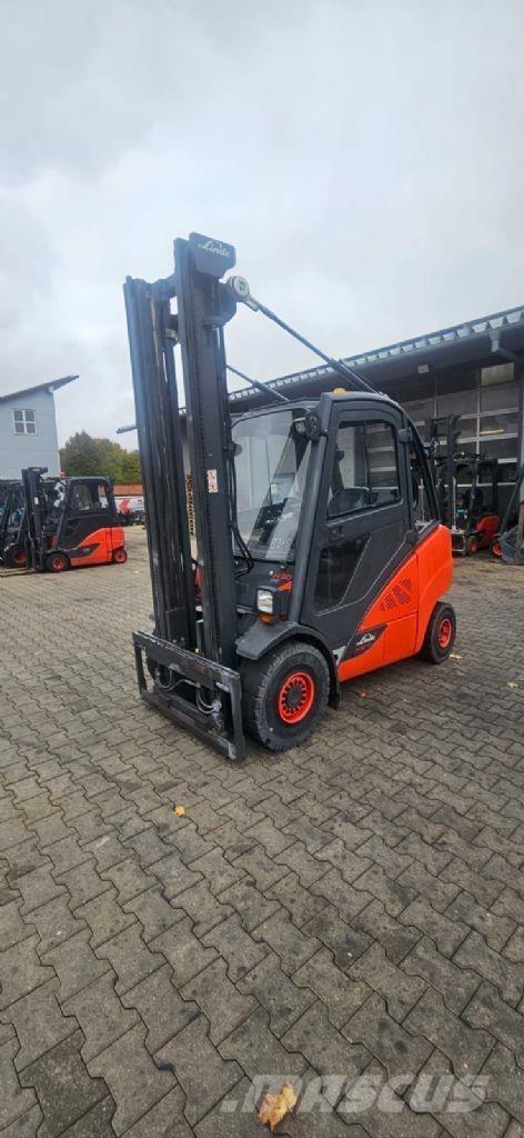 Linde H 30 D-02 Wózki Diesla