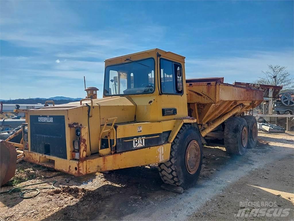 CAT D300B Wozidła przegubowe
