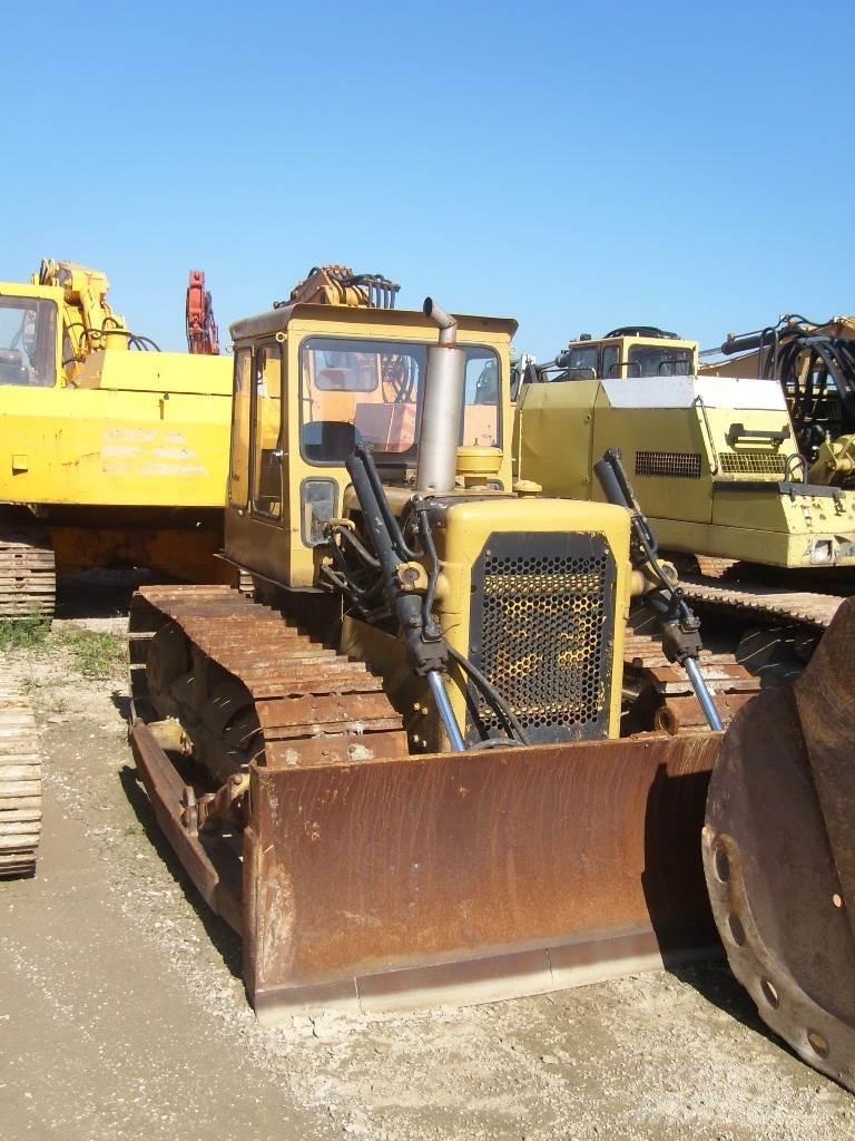 CAT D4 Spycharki gąsienicowe