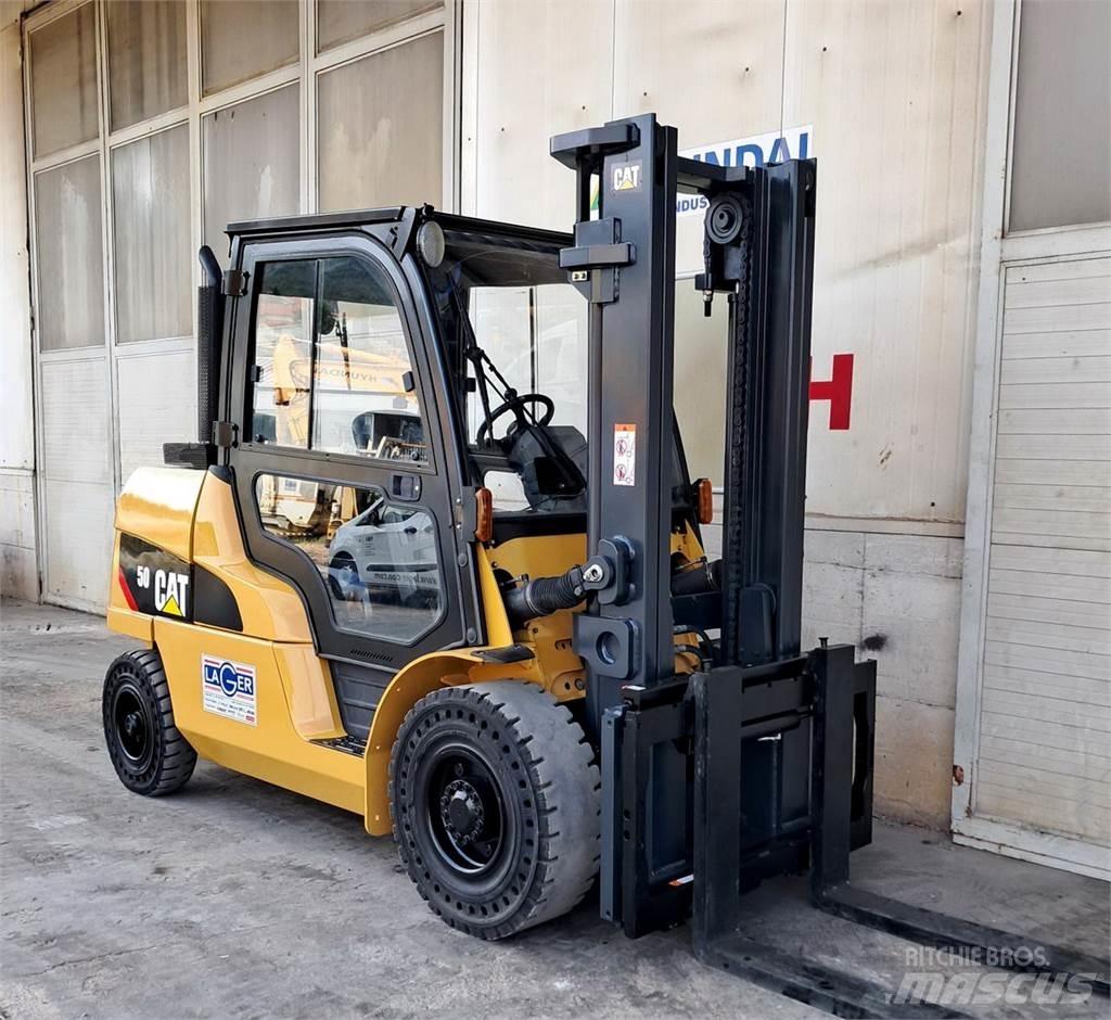 CAT DP50N Wózki Diesla
