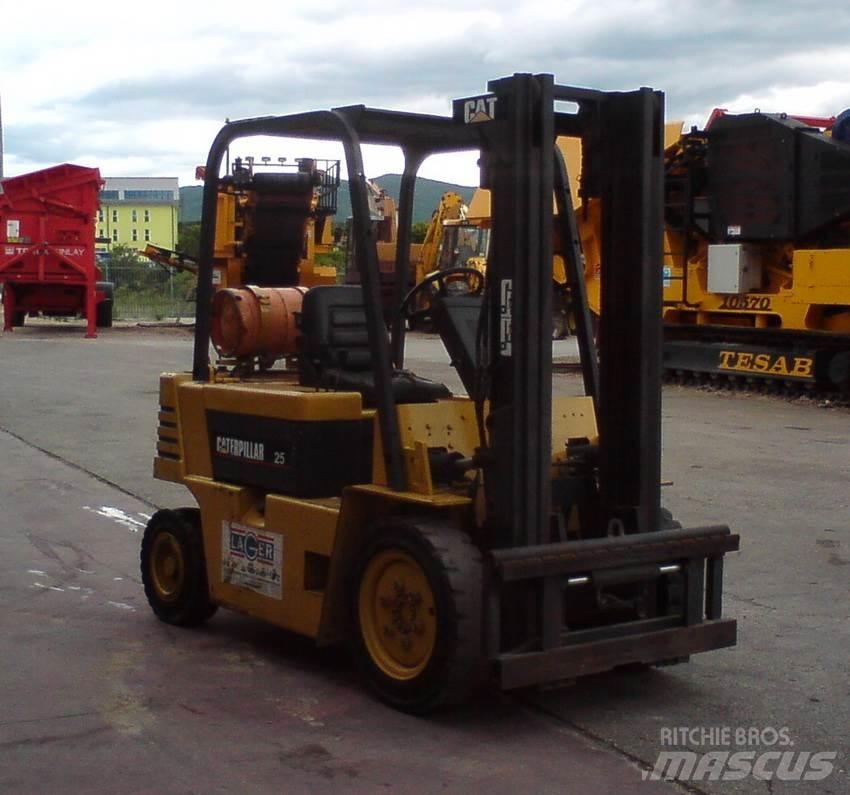 CAT GP25-2 Wózki LPG