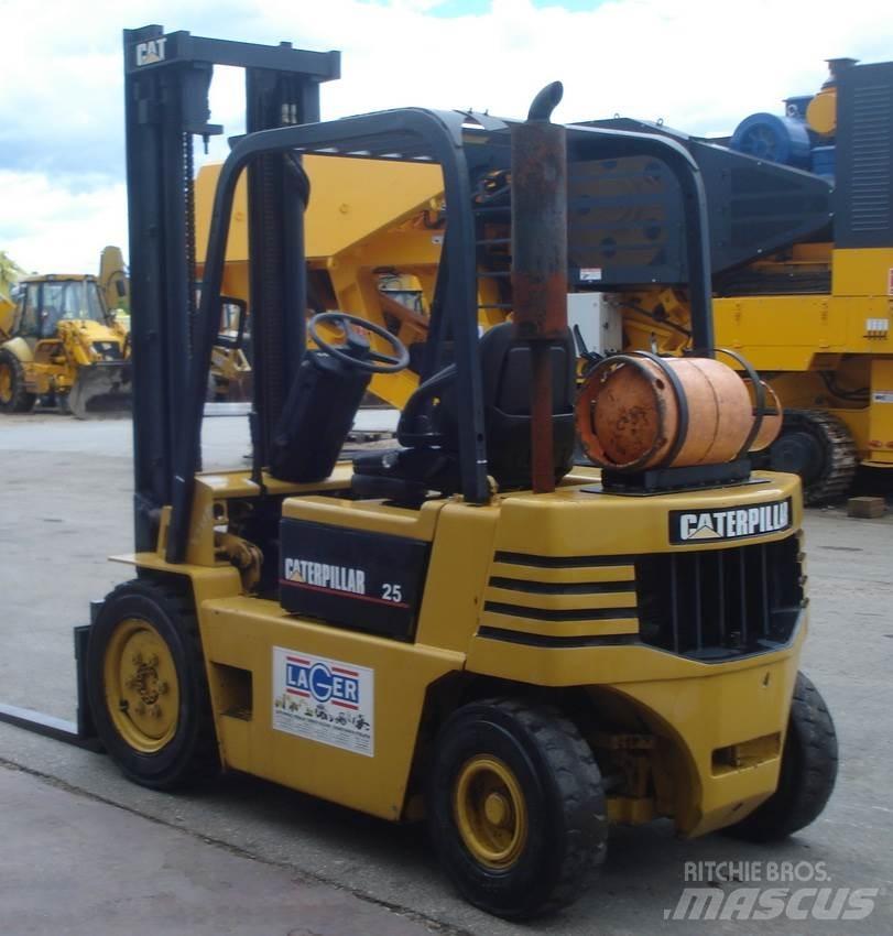 CAT GP25-2 Wózki LPG