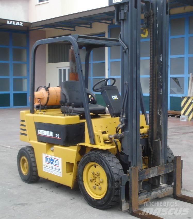 CAT GP25-2 Wózki LPG