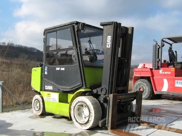 Clark CGP30 Wózki LPG