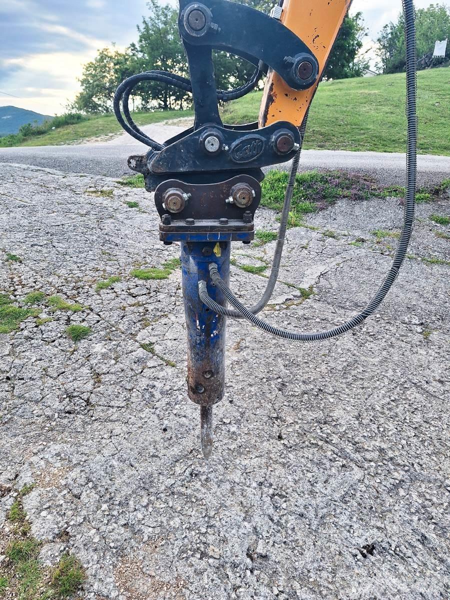Daemo E30 Hydrauliczne młoty do palowania