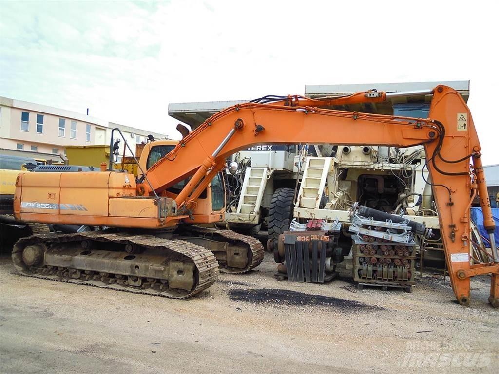 Doosan DX225LC Koparki gąsienicowe