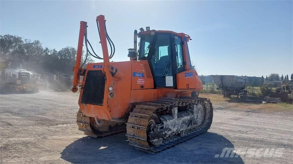 Fiat-Kobelco D180 Spycharki gąsienicowe