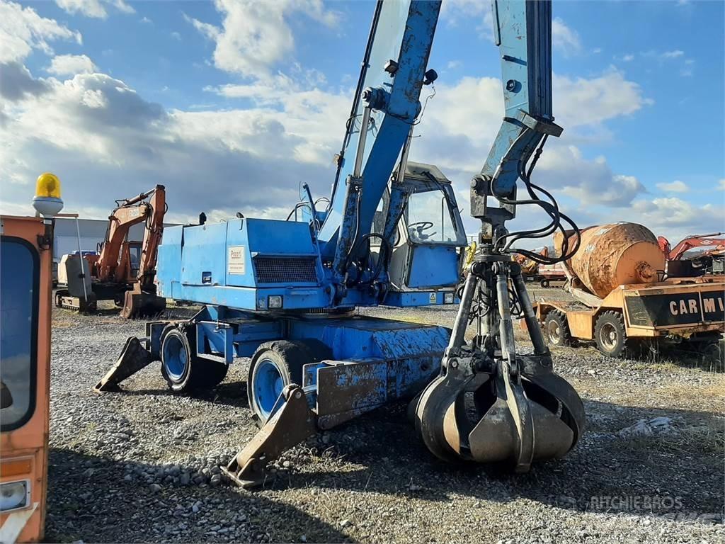 Fuchs F 713,3M Koparki przeładunkowe
