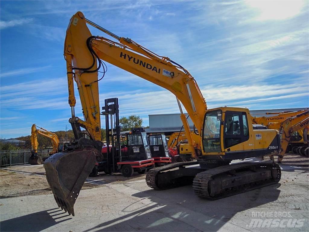 Hyundai R250LC-7 Koparki gąsienicowe