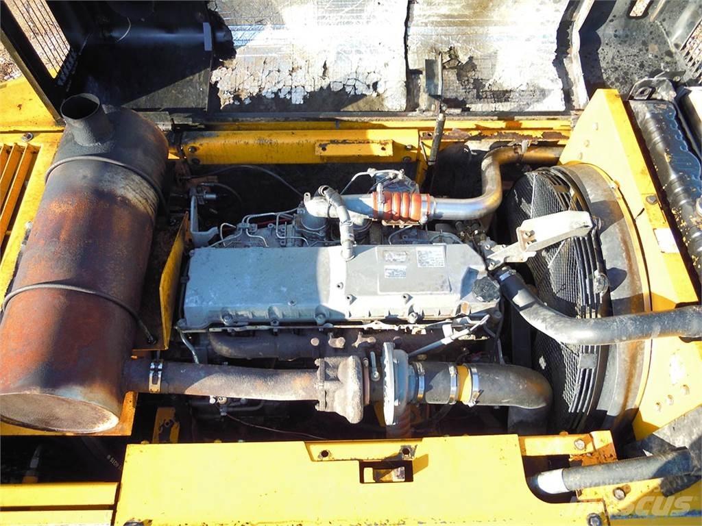 JCB JS330 Koparki gąsienicowe