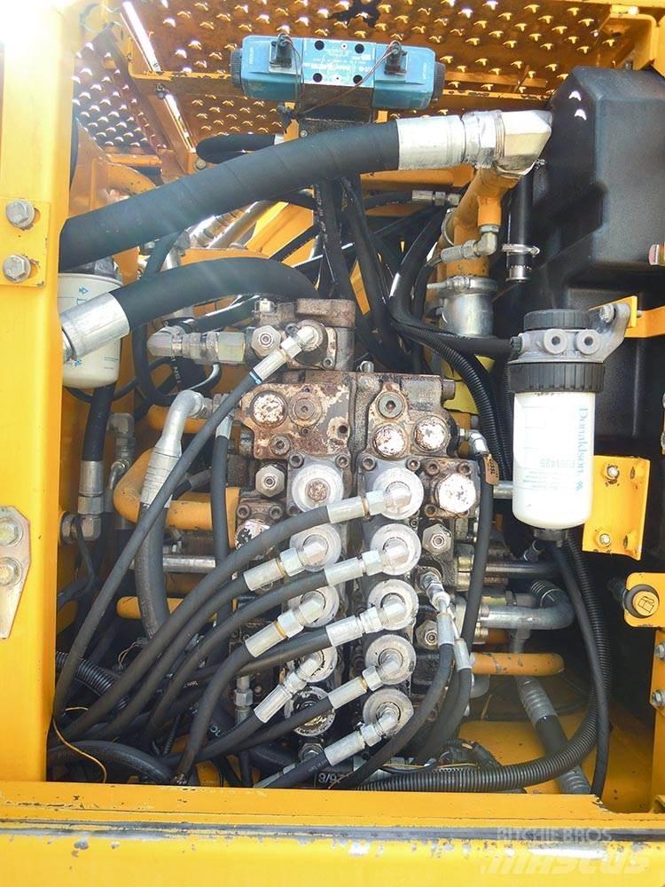 JCB JZ255NC Koparki gąsienicowe