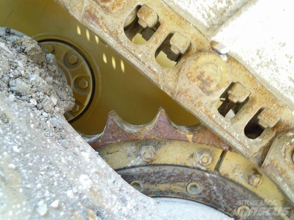 Liebherr PR 712M Spycharki gąsienicowe