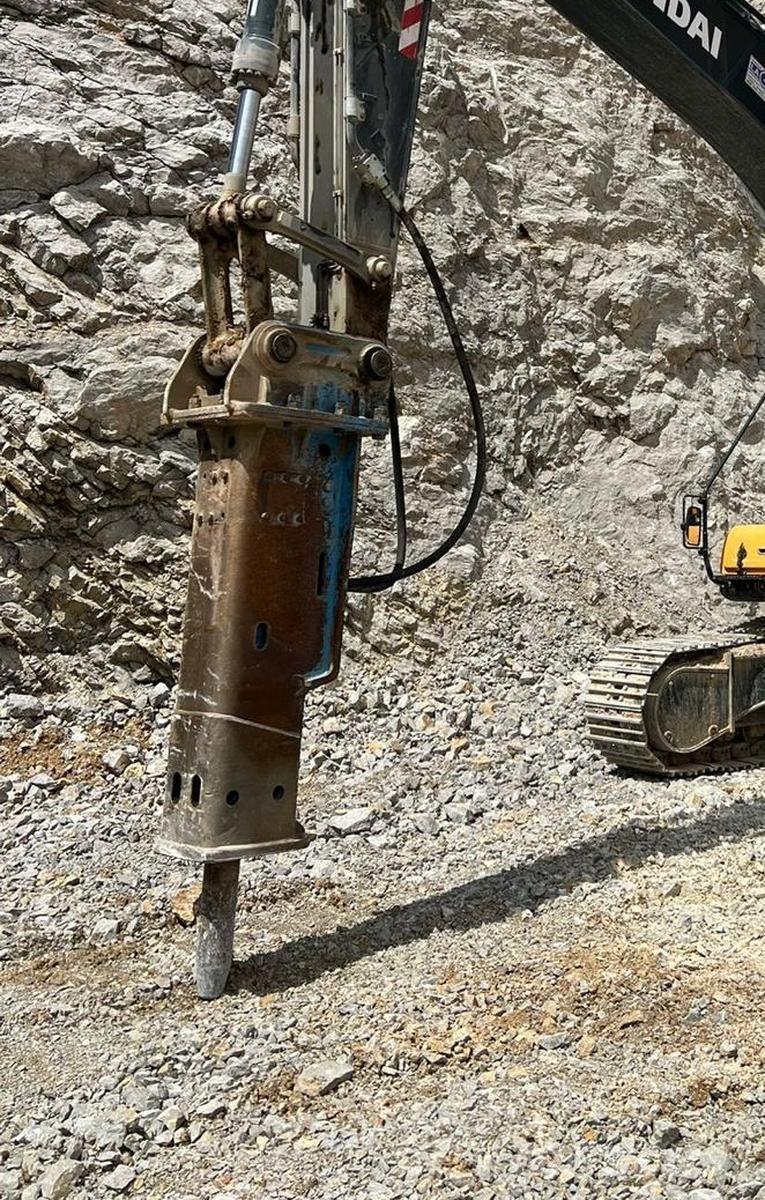 Titan SG2500S Hydrauliczne młoty do palowania