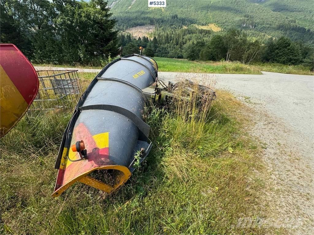 AM Teho 2600 Lemiesze i pługi śnieżne