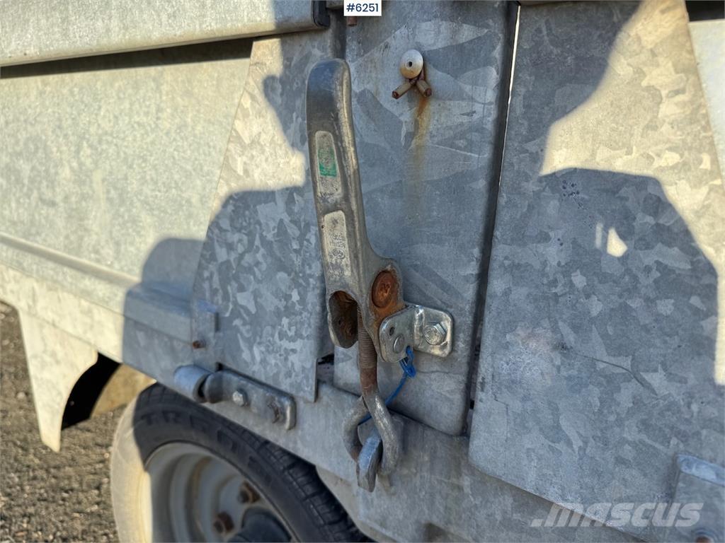 Bateson PL Lekkie przyczepy