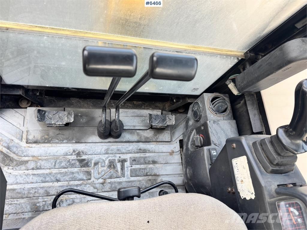 CAT 301.8 Koparki gąsienicowe