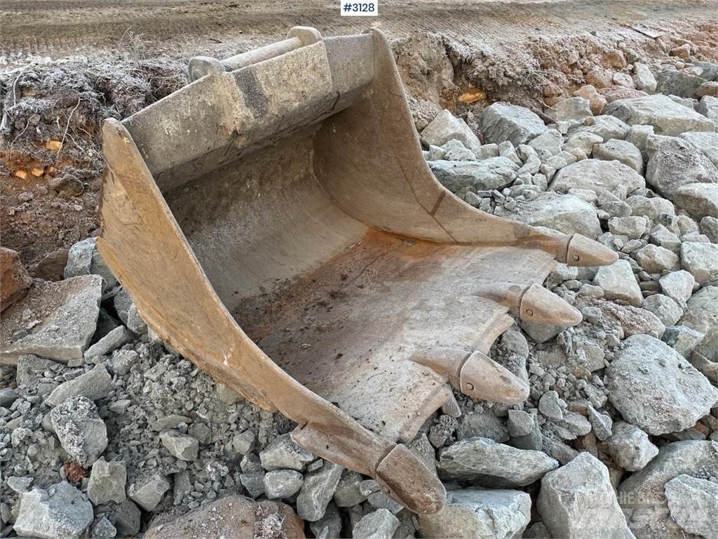 CAT 323-07A Koparki gąsienicowe