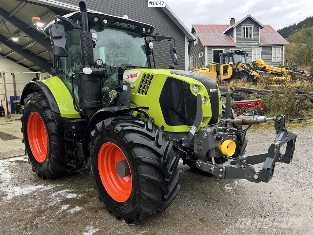 CLAAS 550 Ciągniki rolnicze